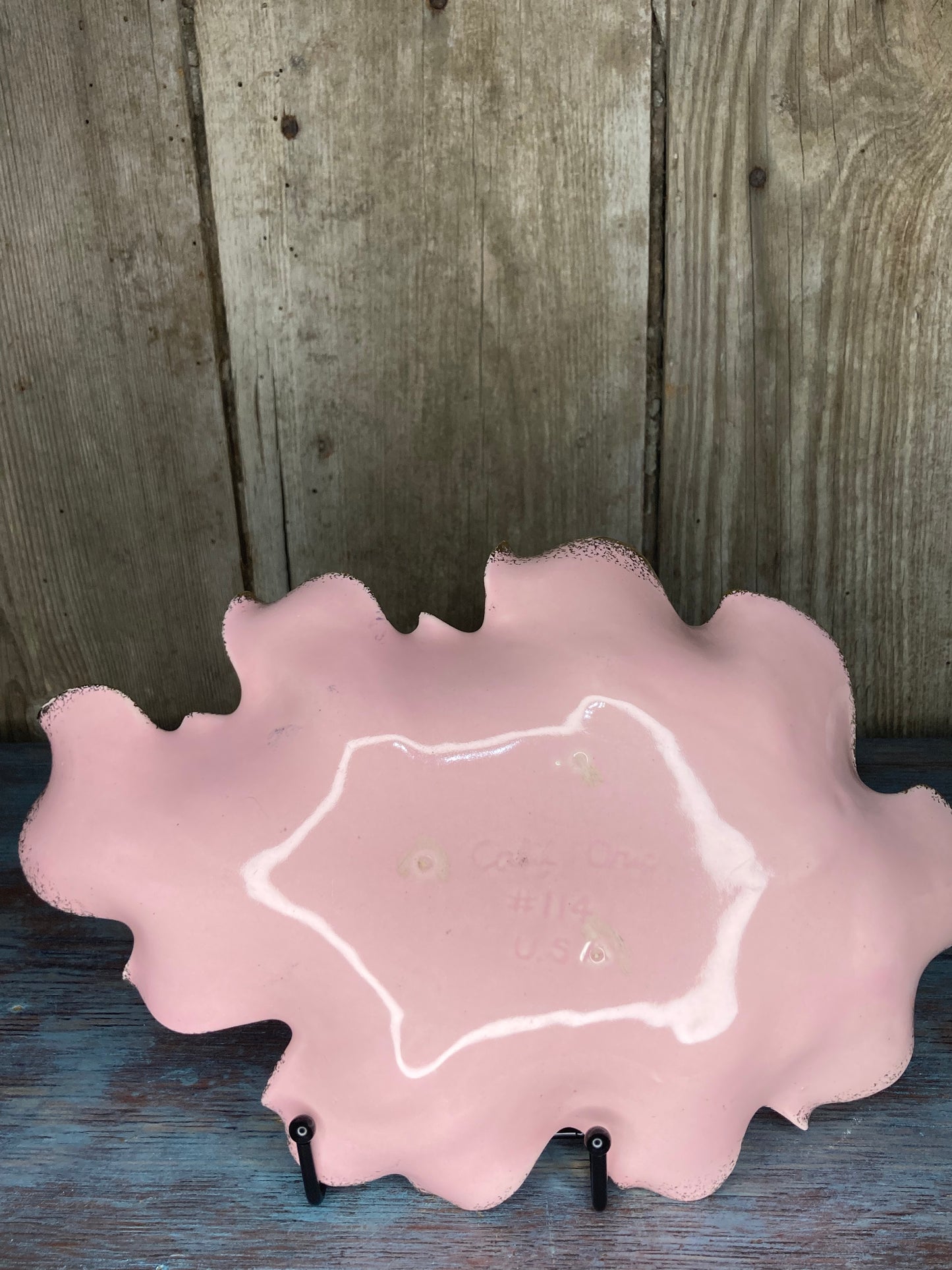 Pink/Gold Ceramic USA Relish gray