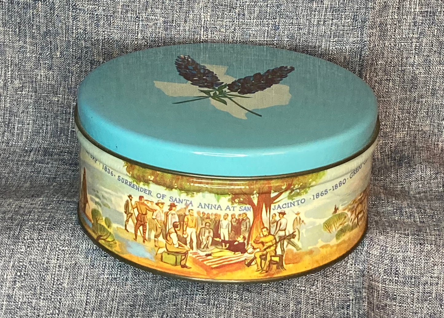 Texas Manor Fruitcake tin