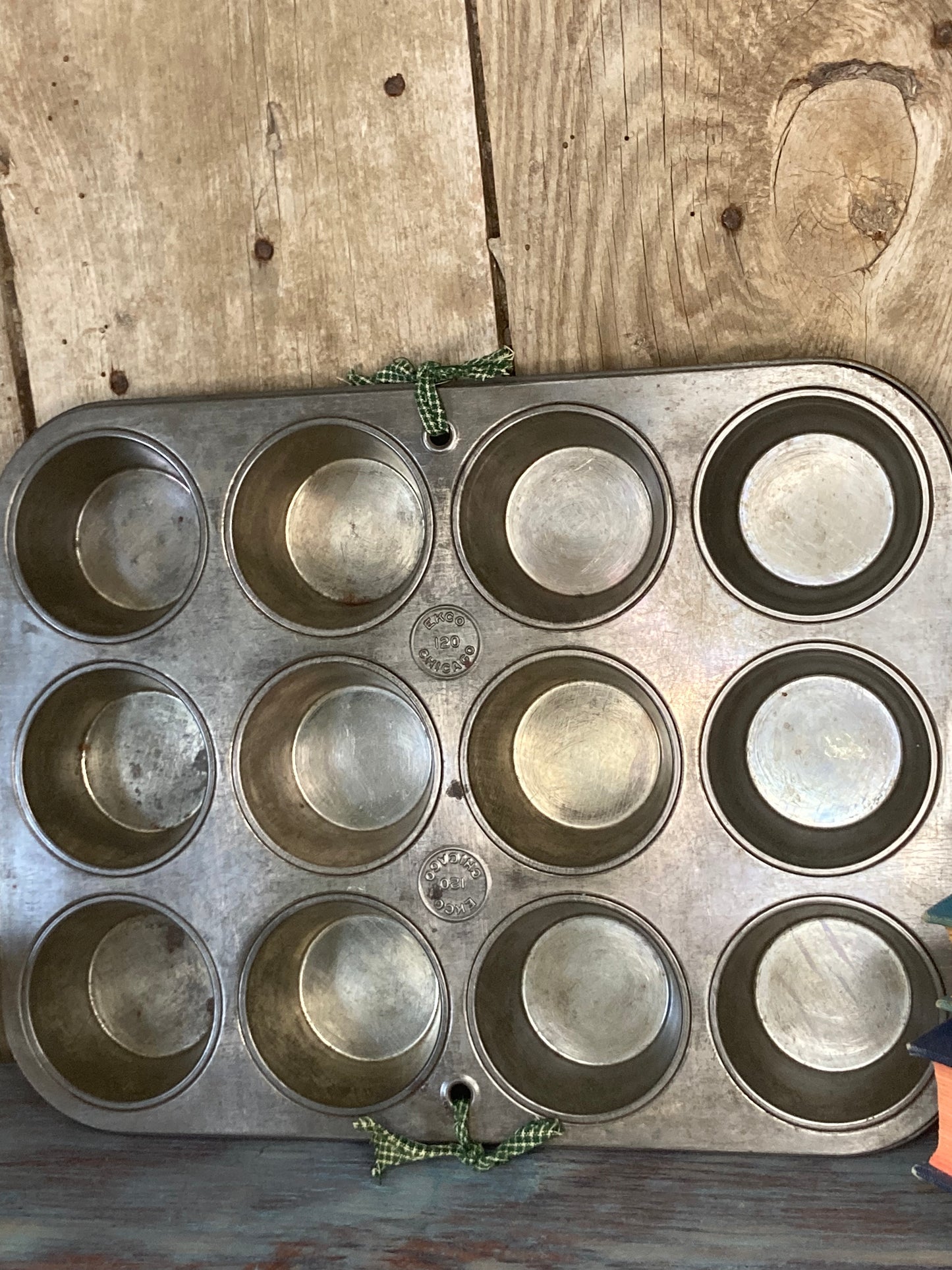 EKCo 120 Muffin pan